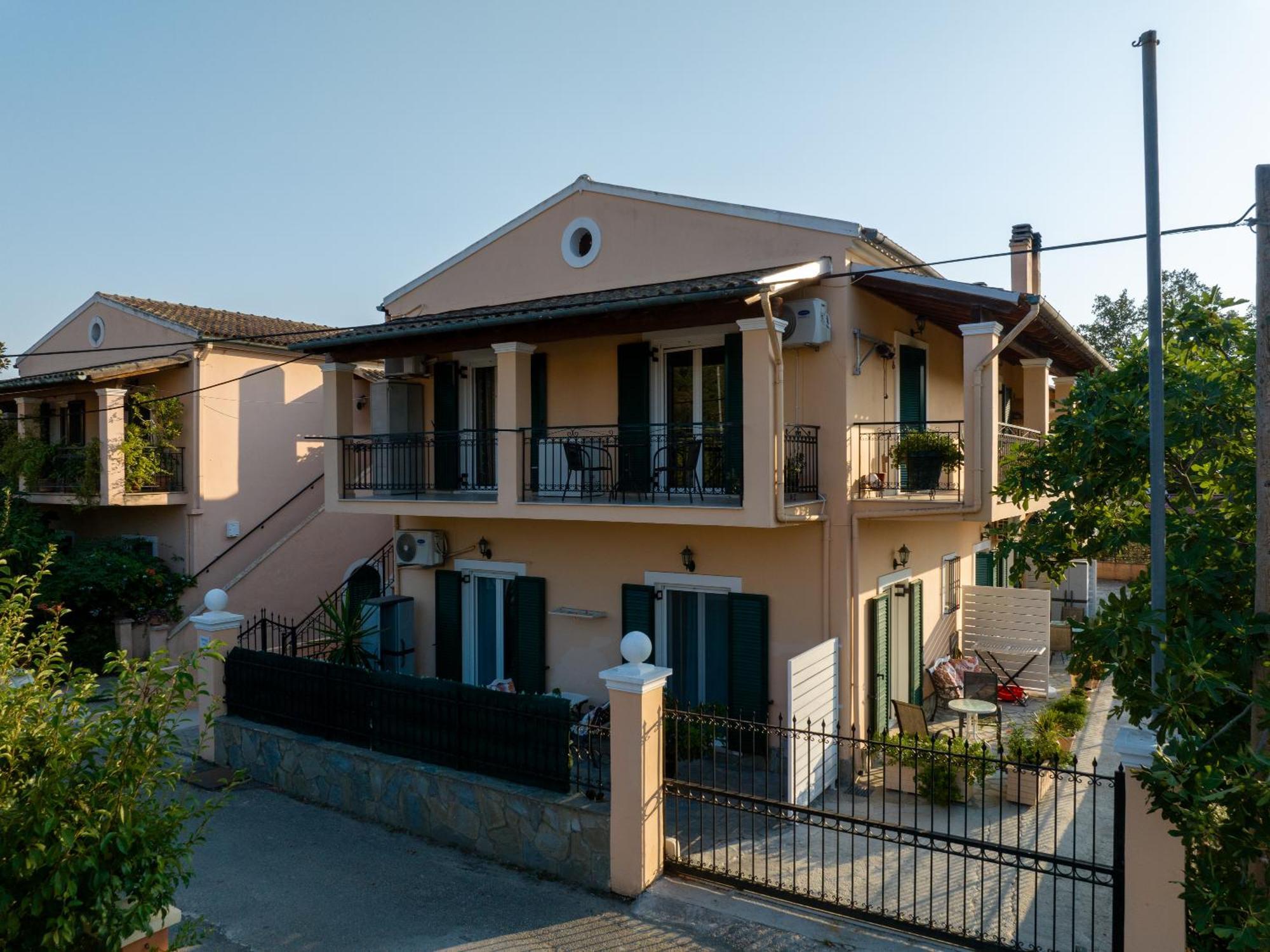 Xenia'S Apartments In Alepou Corfu  外观 照片